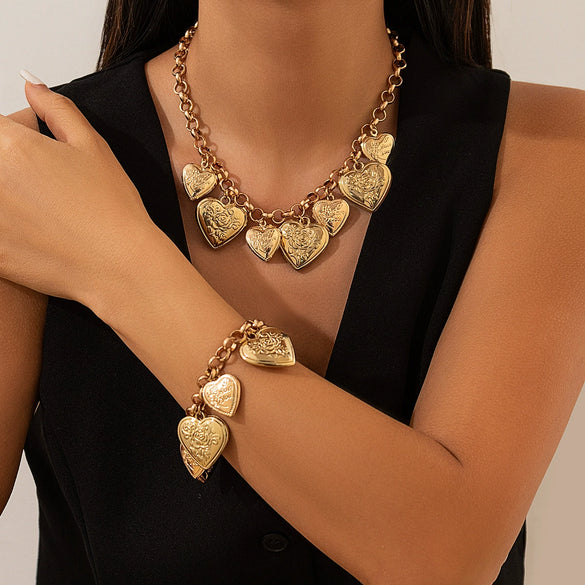 Jewelry Alloy Heart Shape Exaggerated Electroplated Clavicle Chain Necklace