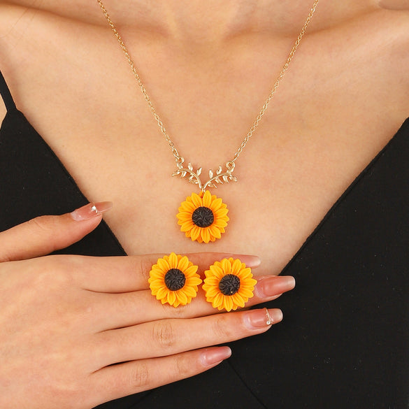 Jewelry Alloy Pearl Sunflower Necklace Earrings For Women Electroplated