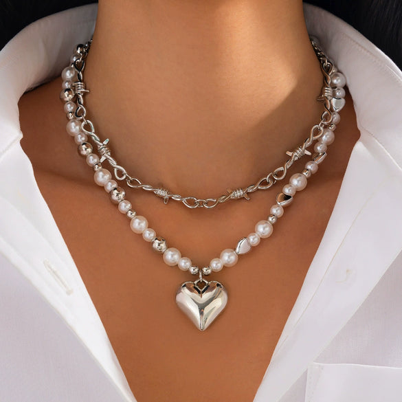 Jewelry Alloy Pendant Necklace With Imitation Pearl Beaded Clavicle Chain Heart Shape Electroplating Versatile Style For Women
