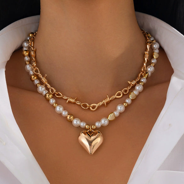 Jewelry Alloy Pendant Necklace With Imitation Pearl Beaded Clavicle Chain Heart Shape Electroplating Versatile Style For Women