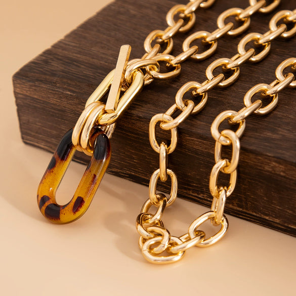 Jewelry Aluminum Chain And Acrylic Geometric Irregular Leopard Buckle Clavicle Chain Electroplated For Women Highend