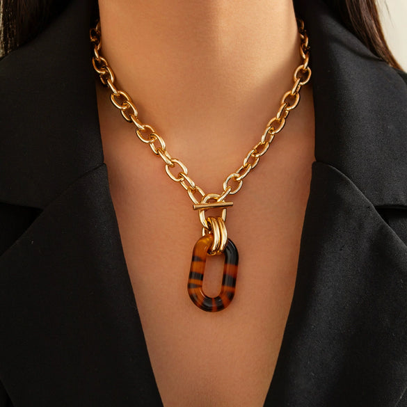 Jewelry Aluminum Chain And Acrylic Geometric Irregular Leopard Buckle Clavicle Chain Electroplated For Women Highend