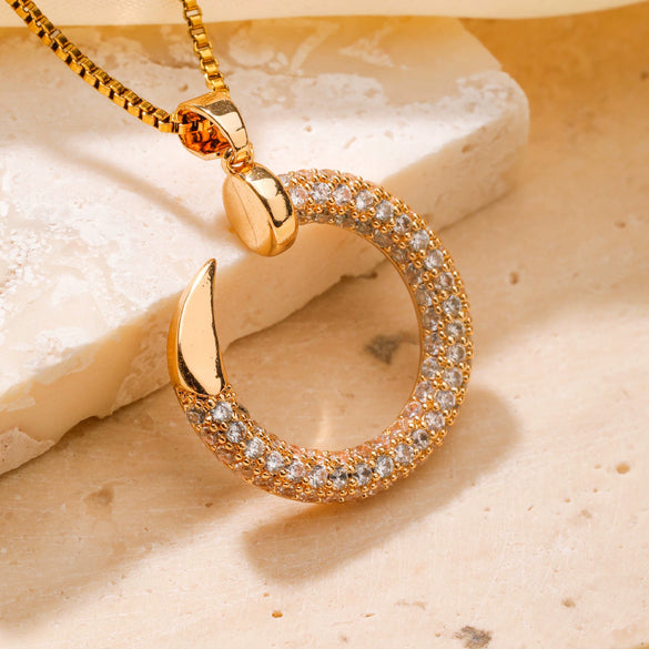Jewelry Copper Box Chain Necklace With Ushape Geometric Pattern And Diamond Design For Women