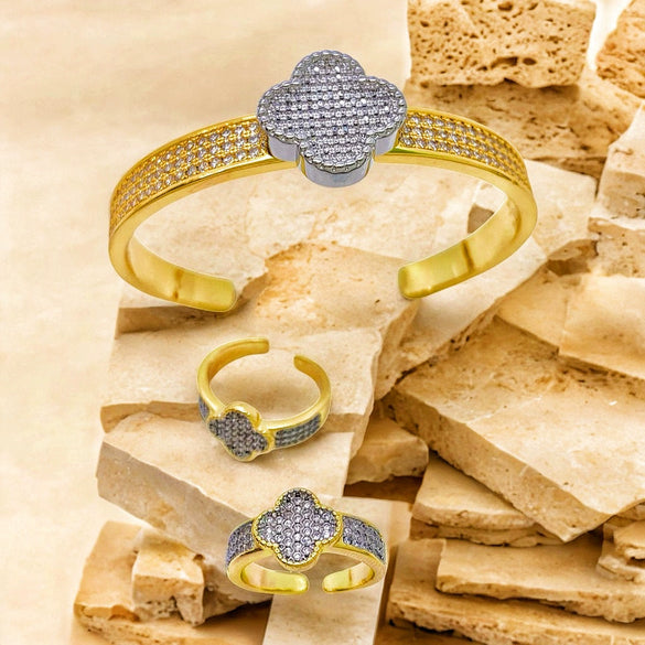 Jewelry Copper Cshaped Fourleaf Clover Twocolor Plating Zirconia Light Luxury