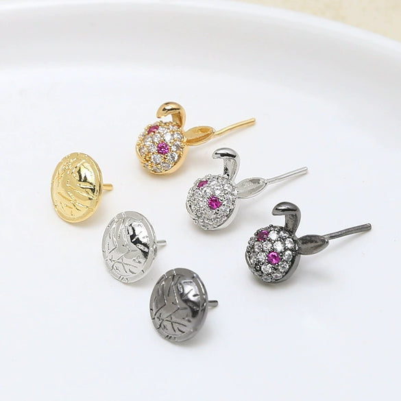 Jewelry Copper Gold Plated Inlaid Zirconium Rabbit Round Shield Badge Accessories Handmade Minimalist Electroplating
