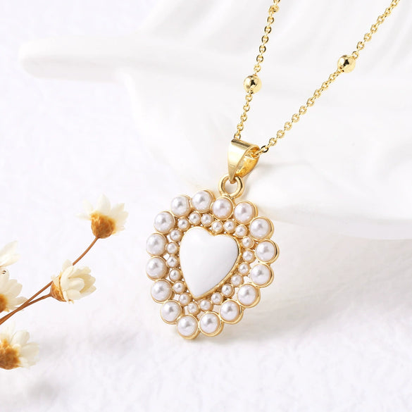 Jewelry Copper Goldplated Heartshaped Pendant Necklace Clavicle Chain Electroplating