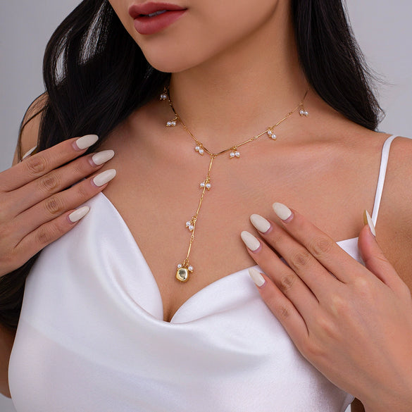 Jewelry Elegant Imitation Pearl Beaded Geometric Ball Chain Metal Clavicle Chain With Plastic Pendant Electroplated