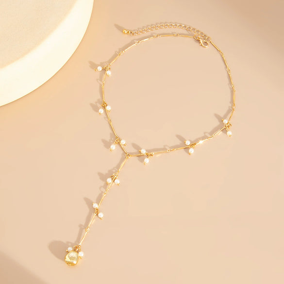 Jewelry Elegant Imitation Pearl Beaded Geometric Ball Chain Metal Clavicle Chain With Plastic Pendant Electroplated