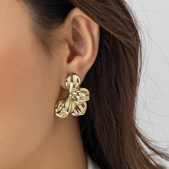 Jewelry Imitation Pearl Geometric Leaf Pleated Electroplated Women's Earrings