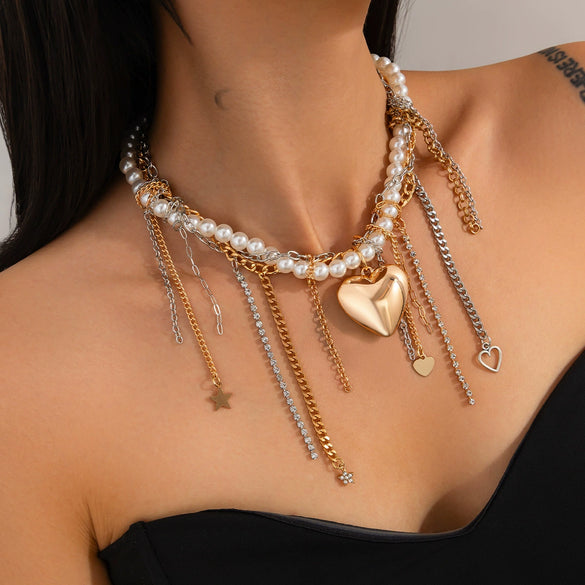 Jewelry Imitation Pearl Iron Pendant Necklace Geometric Heart Shape Electroplating For Women