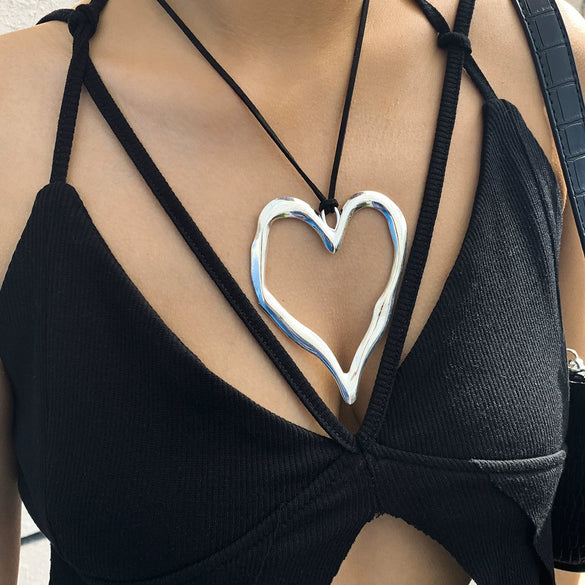 Jewelry Metal Alloy Heart Shaped Choker For Female
