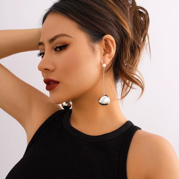 Jewelry Metal Geometric Imitation Pearl Tassel Pleated Earrings With Electroplating