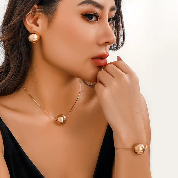 Jewelry Metal Plastic Snake Bone Chain Geometric Ball Clavicle Necklace For Women Electroplated Punk Style