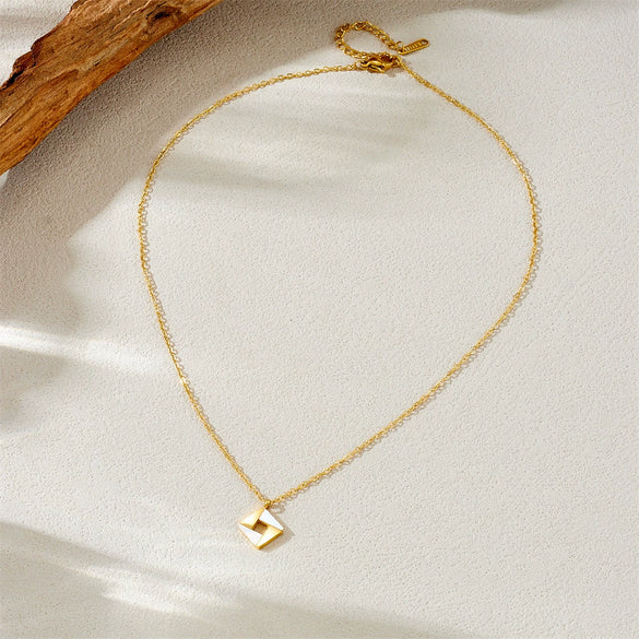 Jewelry Necklace Stainless Steel Gold Plated Square Geometric Pendant O Word Chain For Women