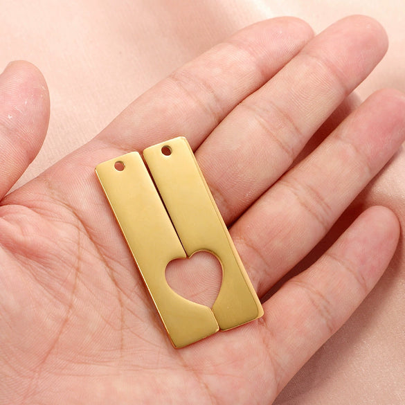 Jewelry Pendant Stainless Steel Hollow Half Heart Shape Smooth Geometric Electroplated For Couples