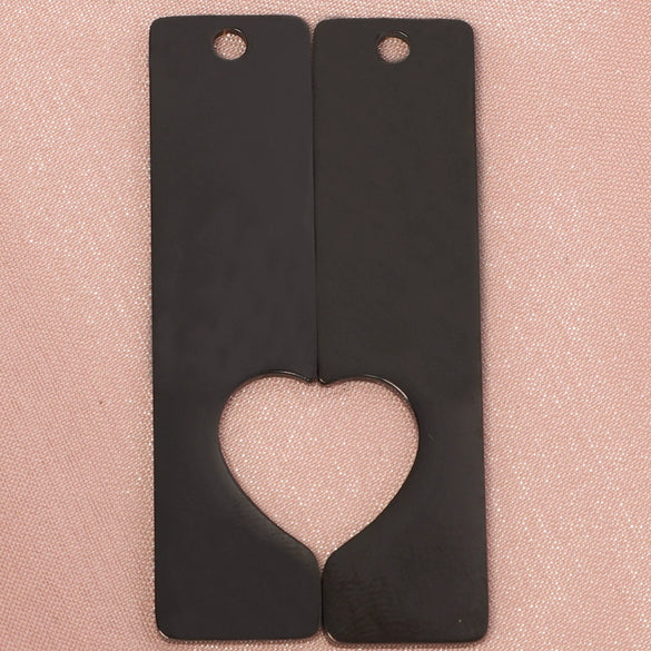 Jewelry Pendant Stainless Steel Hollow Half Heart Shape Smooth Geometric Electroplated For Couples