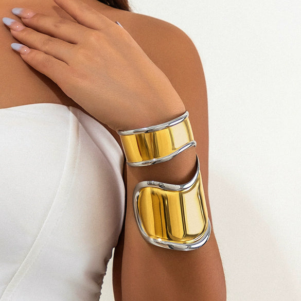 Jewelry Retro Irregular Exaggerated Threedimensional Wide Bracelet Geometric Glow Metal Electroplated