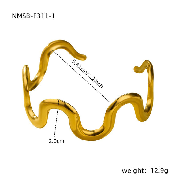 Jewelry Set Stainless Steel 18K Gold Electroplated Wavy Titanium Steel Necklace Bracelet