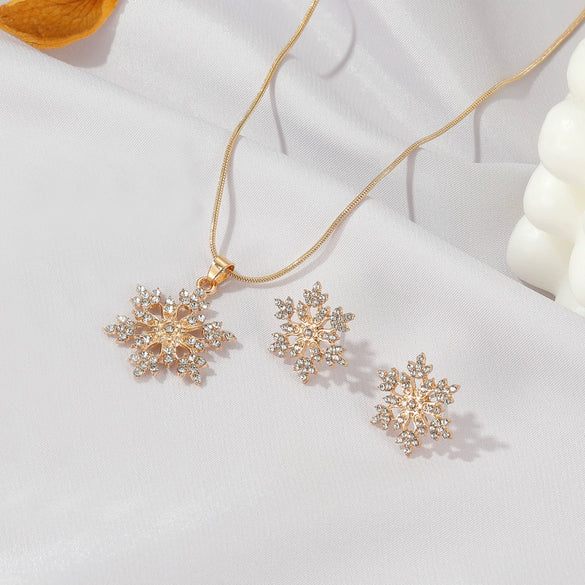 Jewelry Stainless Steel And Copper Geometric Snowflake Electroplated Women's Pendant Necklace