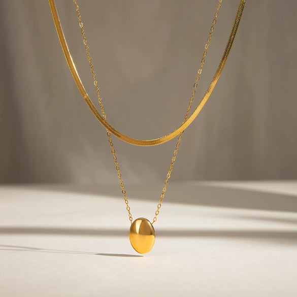 Jewelry Stainless Steel And Titanium Steel Geometric Oval Pendant Necklace With Electroplating Treatment