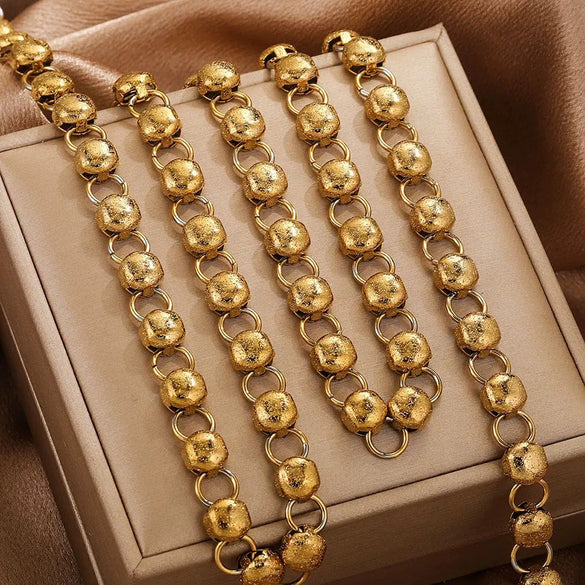 Jewelry Stainless Steel Hollow Goldplated Necklace With Brushed Barrel Gold Chain And Vacuum Gold Plating Treatment