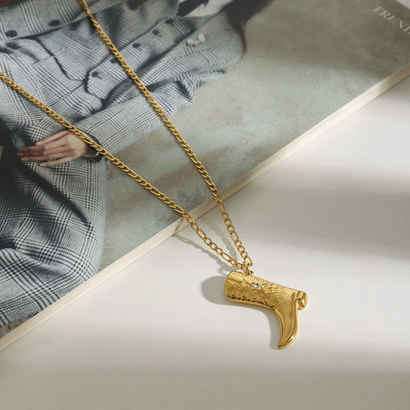 Jewelry Stainless Steel Titanium Steel Fivepointed Star Geometric Pattern Boots Pendant Figaro Chain Necklace With Electroplating