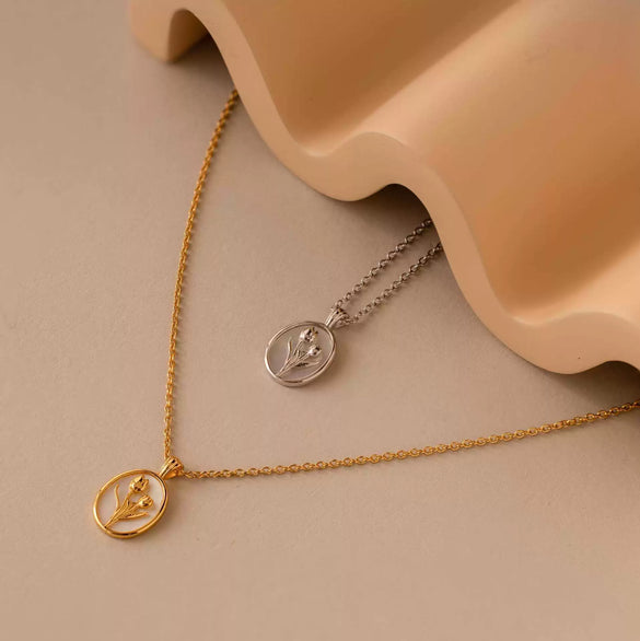 Jewelry Titanium Steel Flower Retro Electroplated Necklace For Women