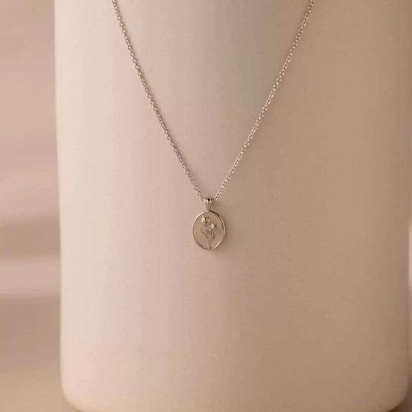 Jewelry Titanium Steel Flower Retro Electroplated Necklace For Women