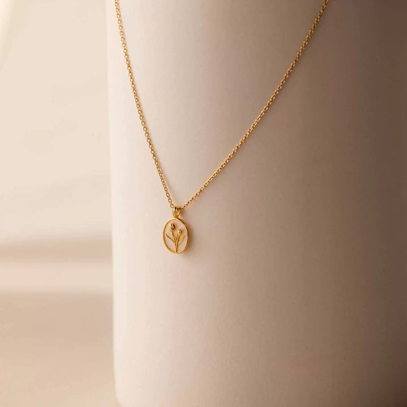 Jewelry Titanium Steel Flower Retro Electroplated Necklace For Women
