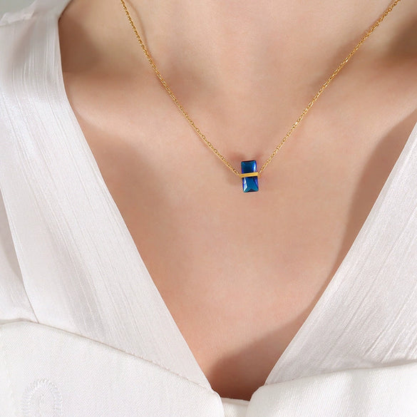 Jewelry 316L Stainless Steel Geometric Zircon Pendant Necklace For Women With Electroplating