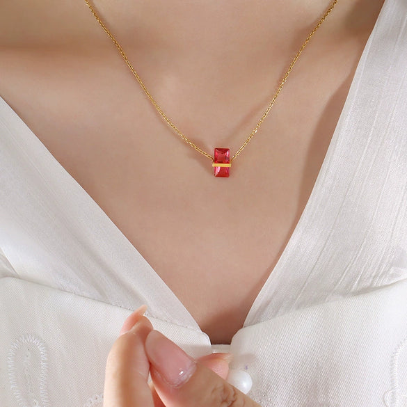Jewelry 316L Stainless Steel Geometric Zircon Pendant Necklace For Women With Electroplating