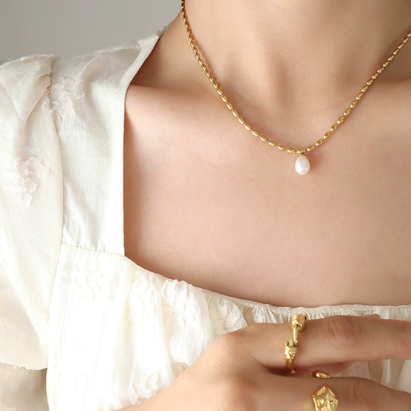 Jewelry 316L Stainless Steel Gold Plated Oval Bead Chain Freshwater Pearl Pendant Geometric Style