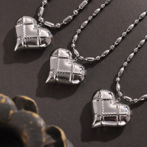 Jewelry Titanium Steel Hollow Love Mesh Texture Geometric Electroplated Rice Bead Chain For Women