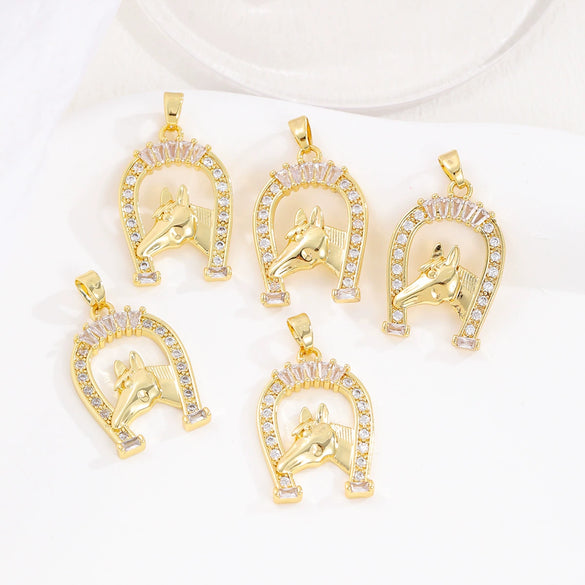 Jewelry Unicorn Copper Pendant Necklace With U Shaped Pattern And Electroplating Design For Women