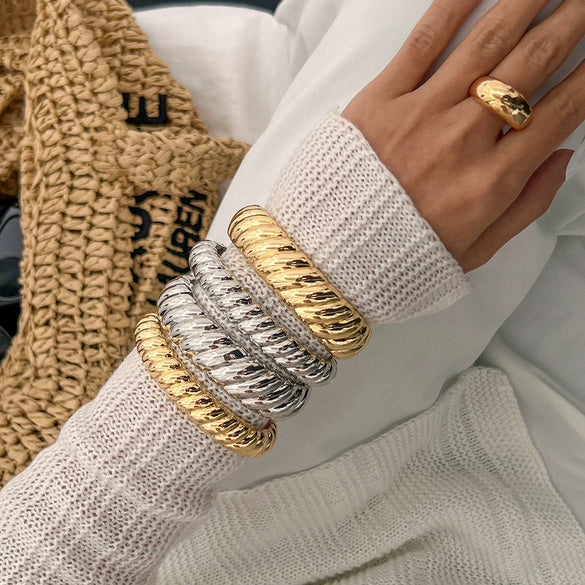 Jewelry Zinc Alloy Plain Ring Bracelet With Thread Texture And Electroplating
