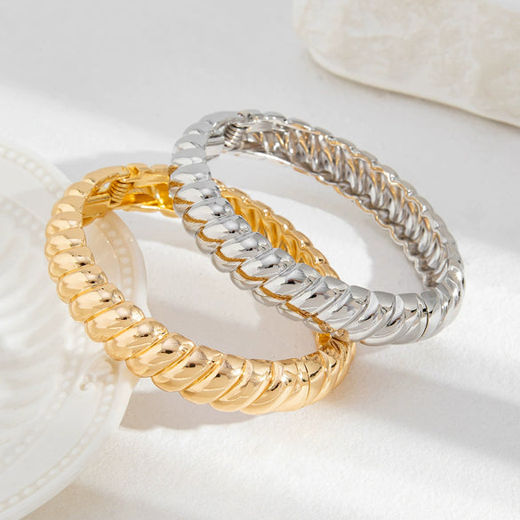 Jewelry Zinc Alloy Plain Ring Bracelet With Thread Texture And Electroplating