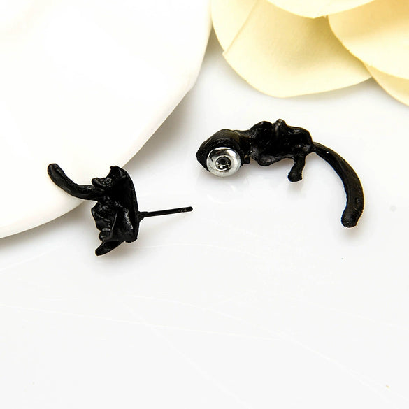 Korean Style Cute Long Tail Leopard Small Leopard Piercing Animal Earrings Creative Simple Earrings Wholesale
