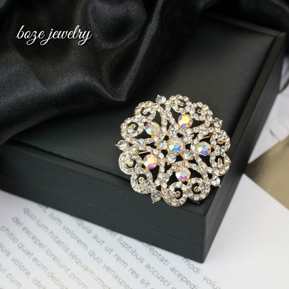 Ladies Alloy Antilight Collar Pins Geometric Style Electroplated Brooch Wholesale