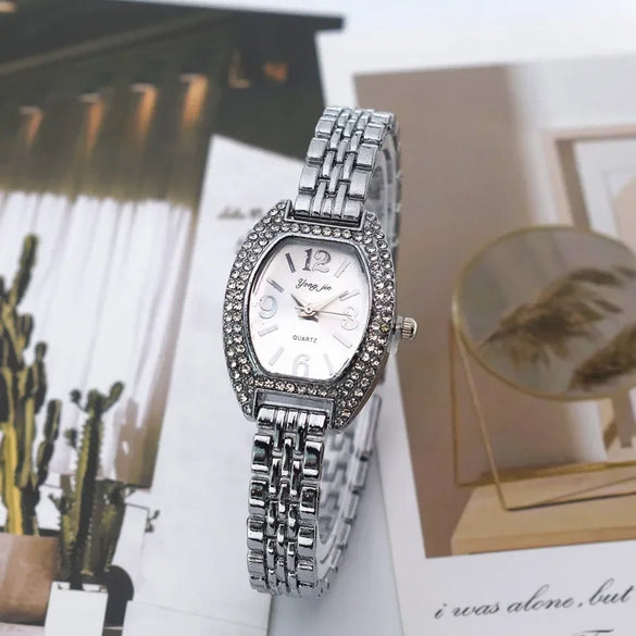 Ladies Alloy Barrel Shape Digital Quartz Watch Leisure Style