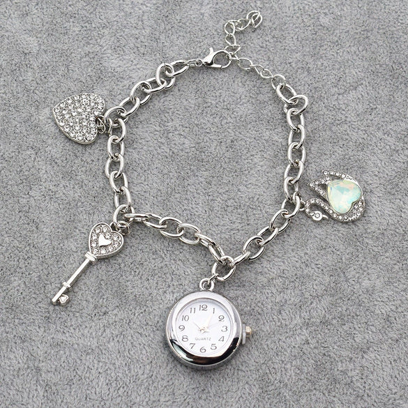 Ladies Alloy Bracelet Watch Round Dial Leisure Style