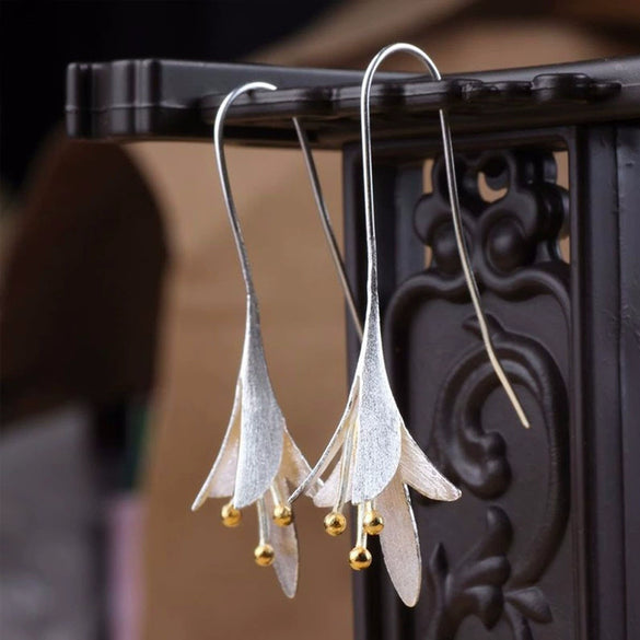 Ladies Alloy Electroplated Geometric Flower Earrings