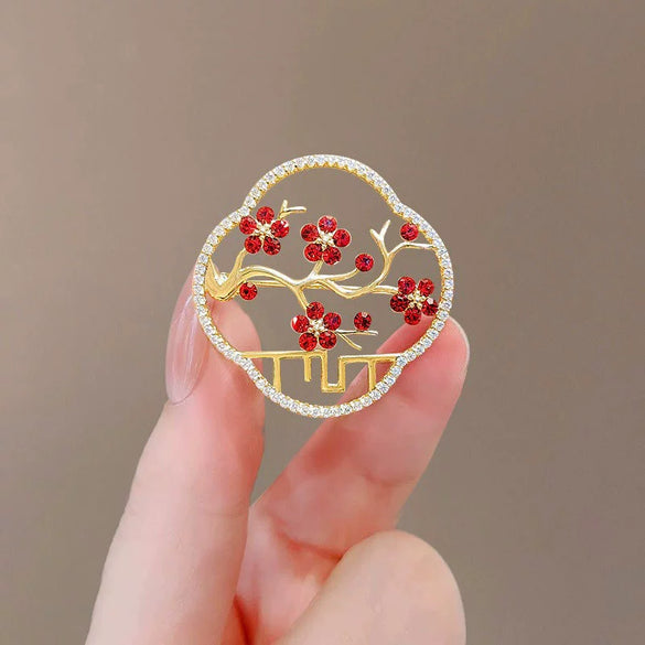 Ladies Alloy Flower Pattern Electroplated Brooch Natural Style Coat Accessory