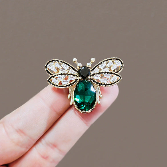 Ladies Alloy Flower Pattern Natural Style Electroplating Bee Brooch