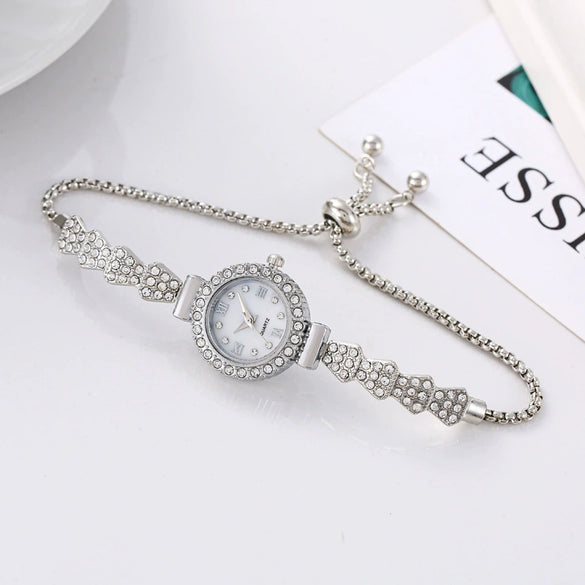 Ladies Alloy Round Quartz Watch With Diamond Fashionable Style And Pull Rope Buckle And Spiral Crown