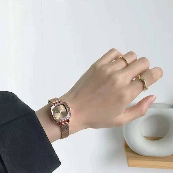 Ladies Alloy Watch Square Dial Retro Fashion Style
