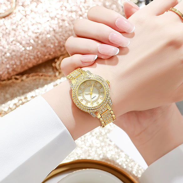 Ladies Alloy Wrist Watch Fashionable Round Dial Quartz Watch