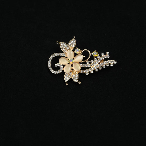 Ladies Brooch Zinc Alloy Flower Shaped Electroplated Cat's Eye Stone Antiexposure