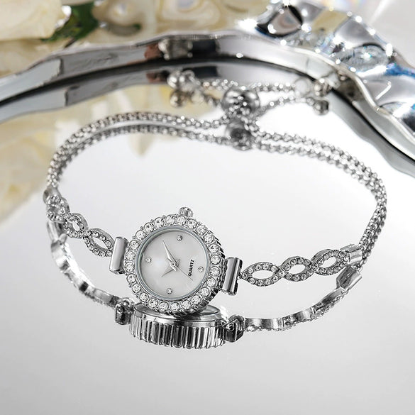 Ladies Casual Alloy Round Quartz Watch With Stainless Steel Buckle