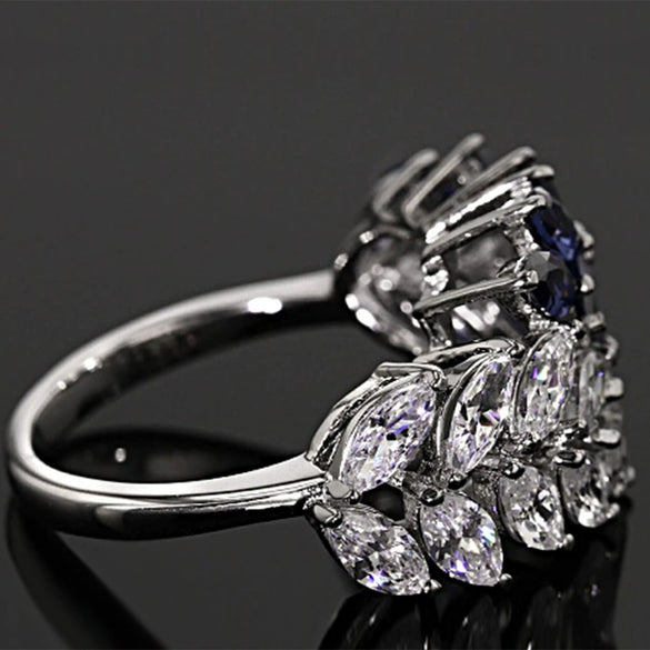 Ladies Copper Ring With Carved Shape Microinlaid Zircon And Leaf Pattern