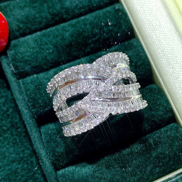 Ladies Copper Ring With Geometric Pattern And Micro Inlaid Zircon